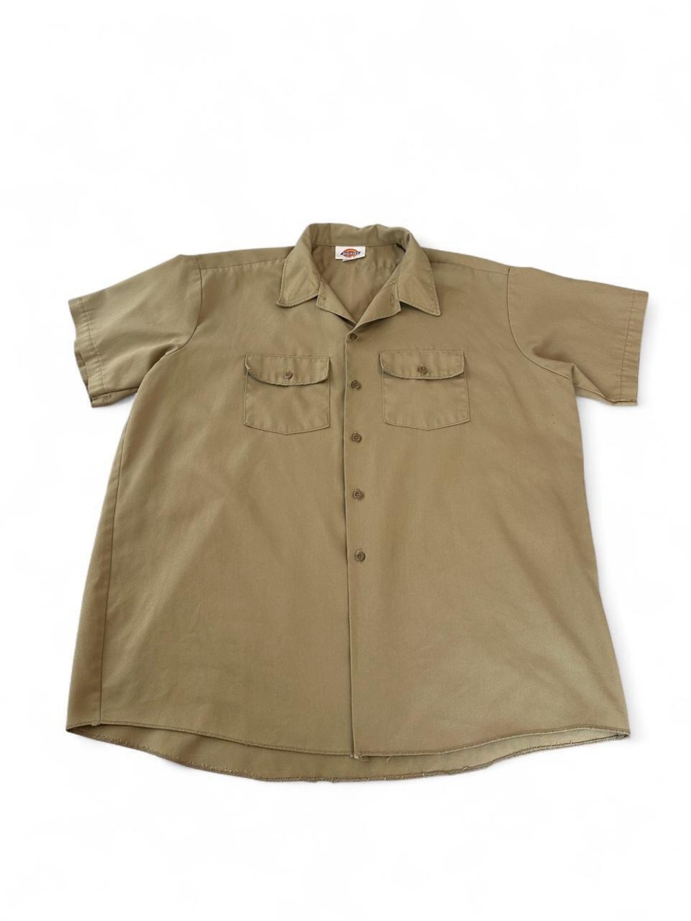 Vintage Dickies shirt tan button up in XXL
Made in USA